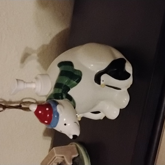 Polar bear pump - Picture 2 of 2